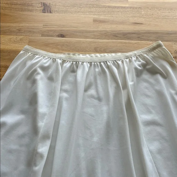 Vintage Balletcore Lace Whimsical Satin Slip - Picture 6 of 7